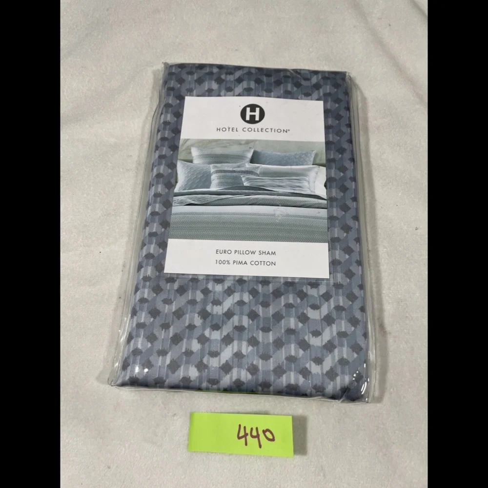 NIB Hotel Collection Parallel‎ (1) European Euro Pillow Sham